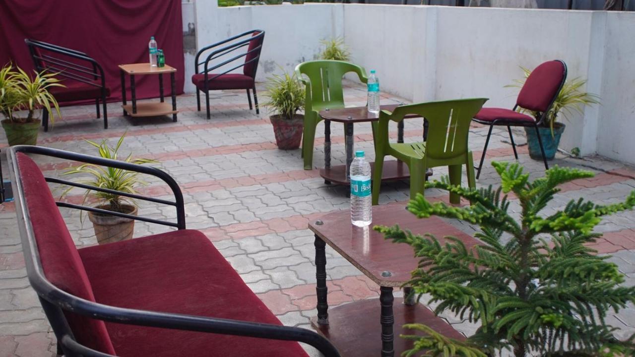 Mr Residency Hotel มทุราย ภายนอก รูปภาพ